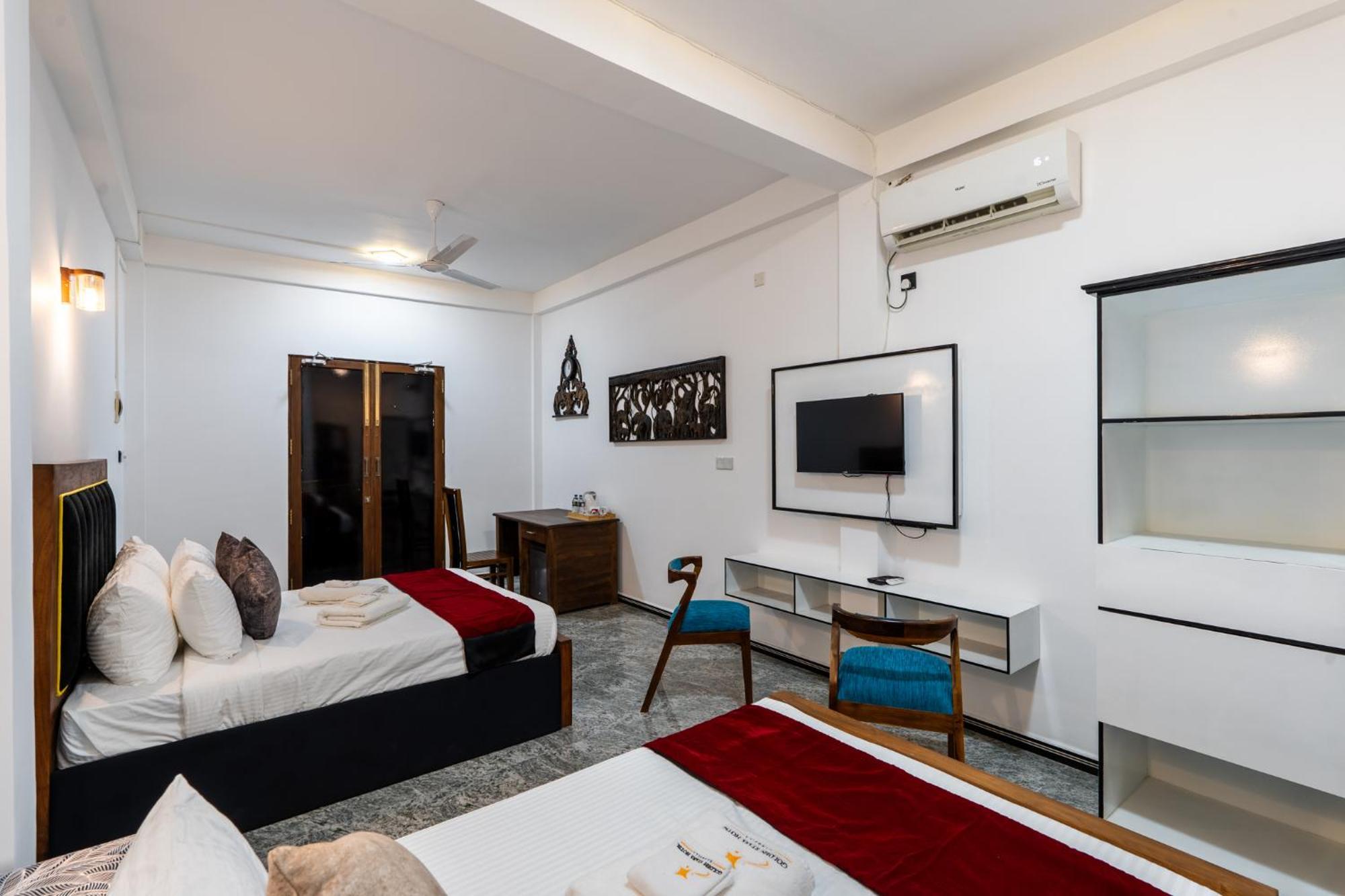 Golden Stars Hotel 丹不拉 外观 照片