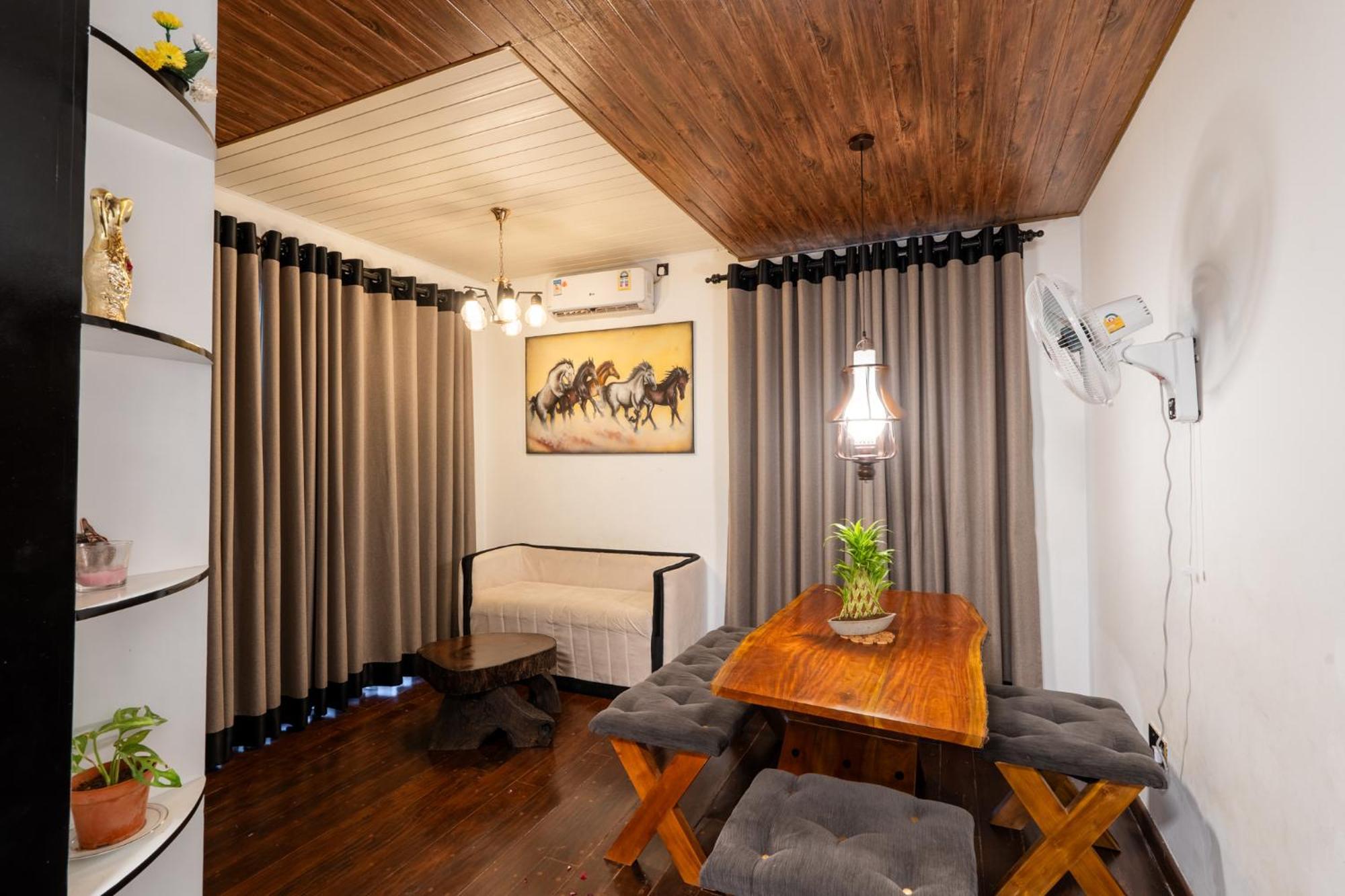 Golden Stars Hotel 丹不拉 外观 照片