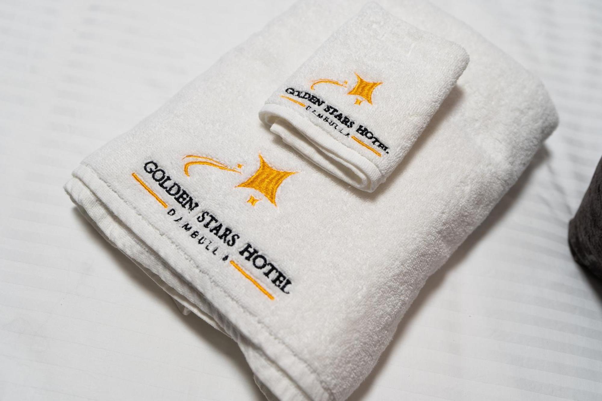 Golden Stars Hotel 丹不拉 外观 照片